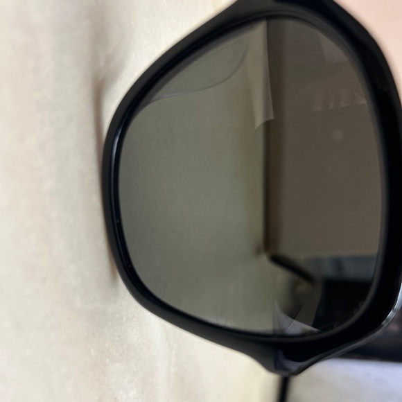 Mohala Sunglasses hawaii Black Lava with Polarized Gray Lenses like new - Picture 6 of 6